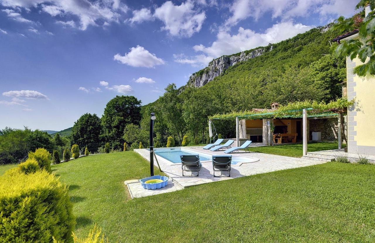Villa Bella Lupoglav (Istria) Exterior foto